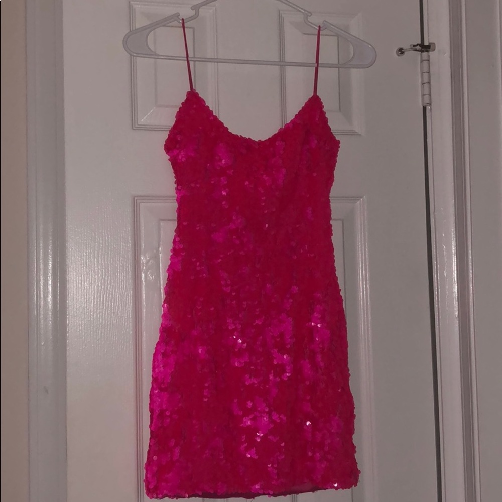 Pretty Little Thing - Pink Dress